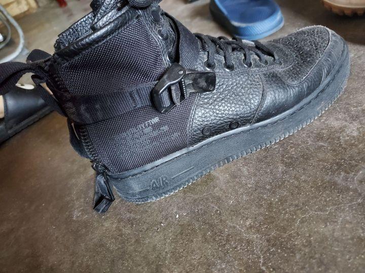 小米有品跑入国际“第一鞋”！可抵挡台风暴雨冲刷，性能完胜耐克