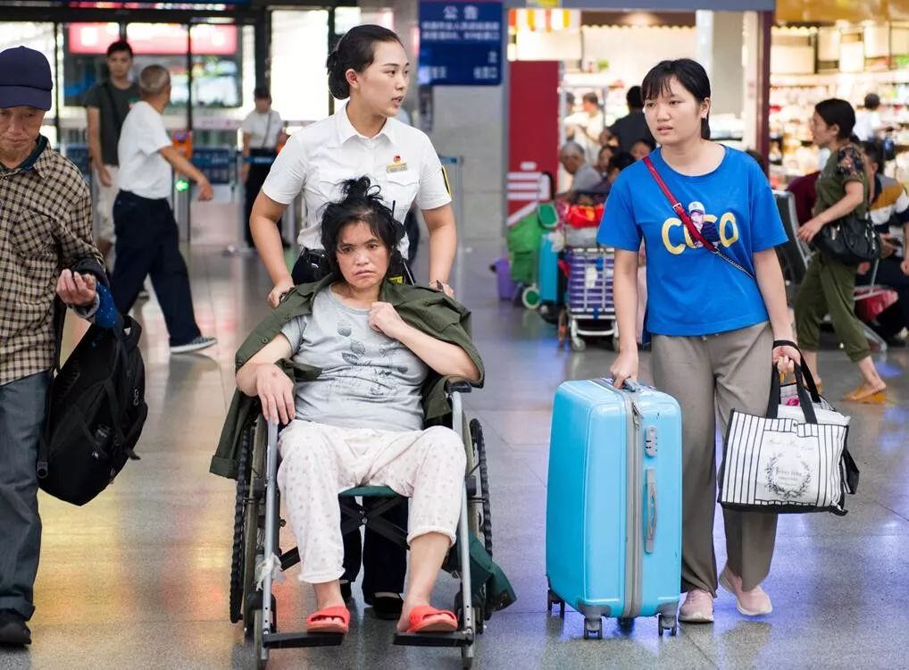 南昌站出站和进站在同一个地方吗,15分钟可以在南昌站进站检票吗