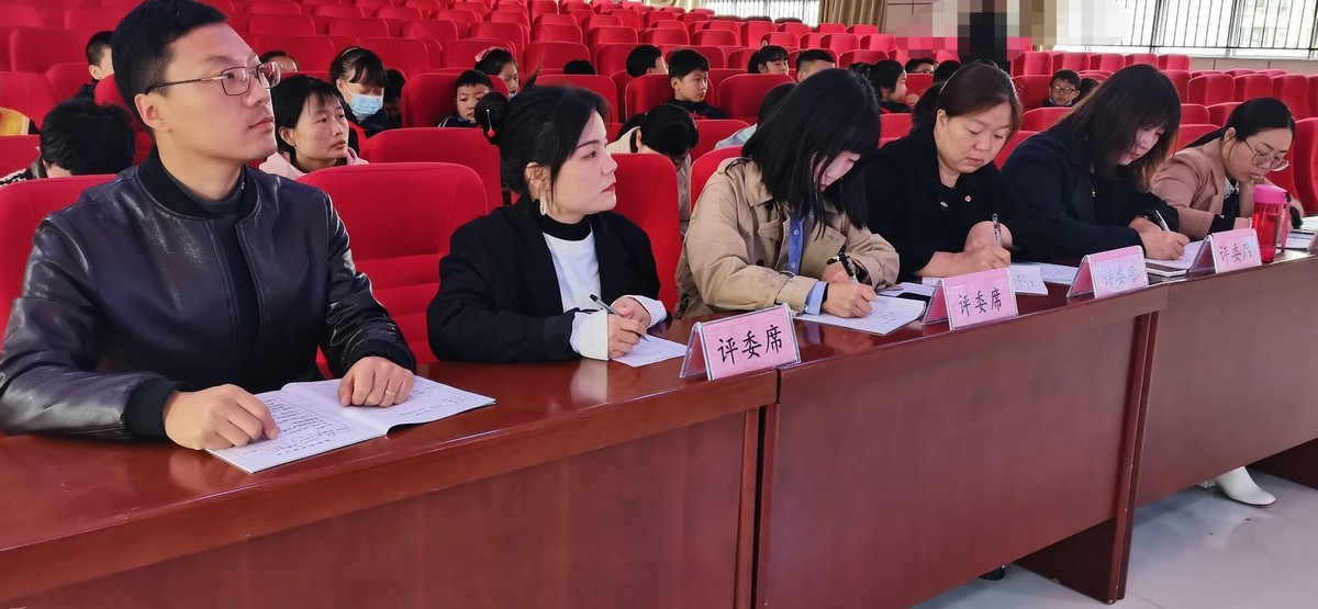 渭南高新小学开展第九届“德雅风华”教学节之校级教学能手示范课比赛