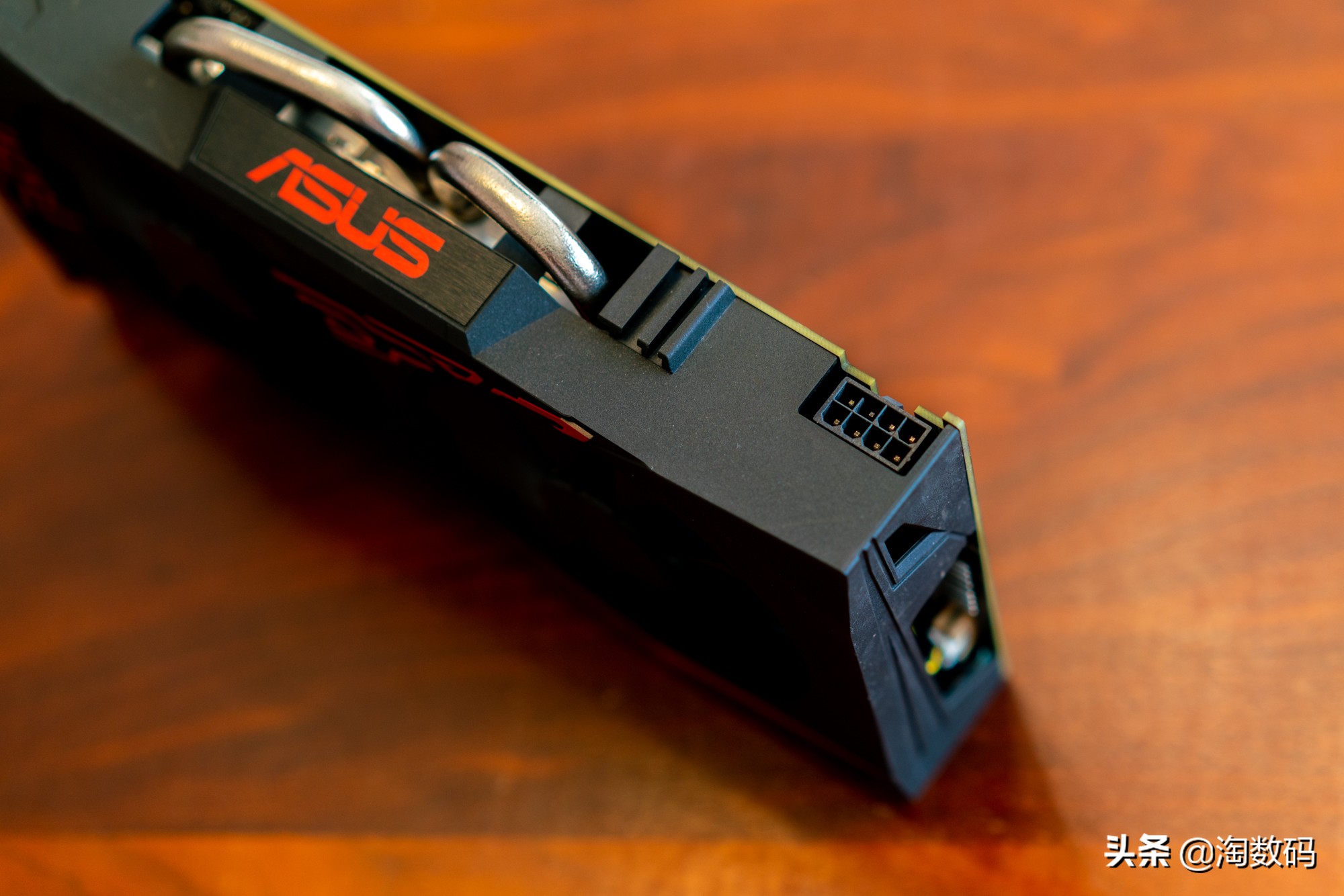 华硕rx580t8g吃鸡表现,华硕rx5808g游戏表现