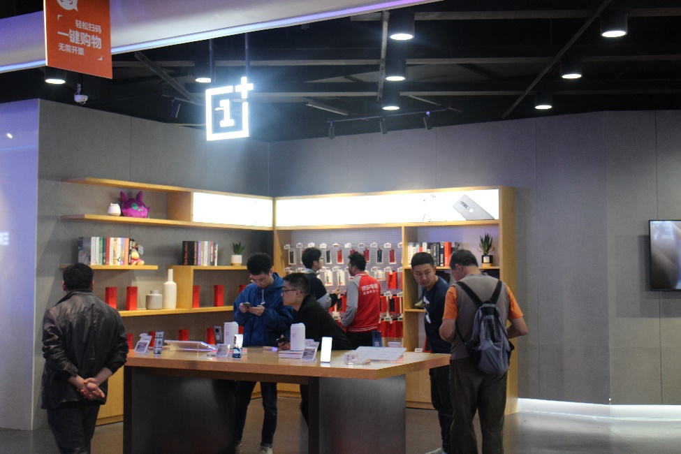 暖冬下的人气高涨，京东电器超级体验店一加区为何深受用户欢迎？