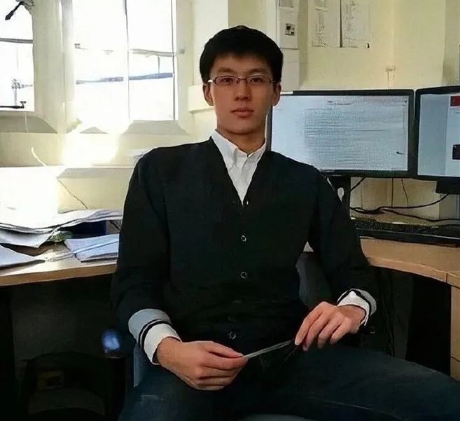 素人帅哥闪照合集,素人帅哥集锦