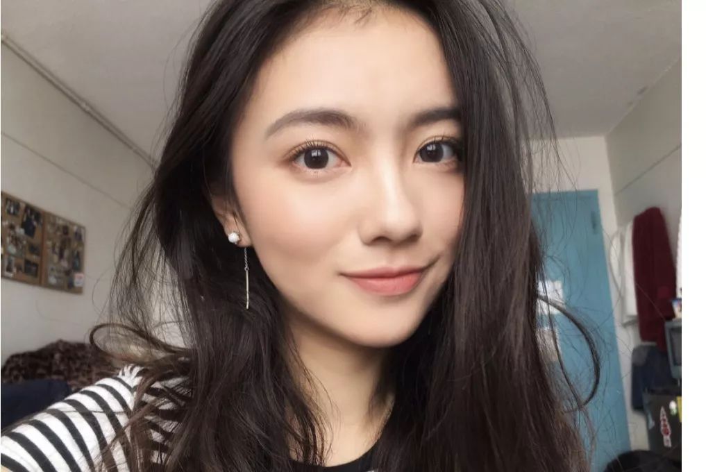 如何打造伪素颜妆容,简单素颜妆怎么化自然