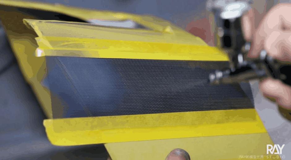 把小米铁蛋爆改成钢铁加鲁鲁的大佬，还曾把手机改造成北京城