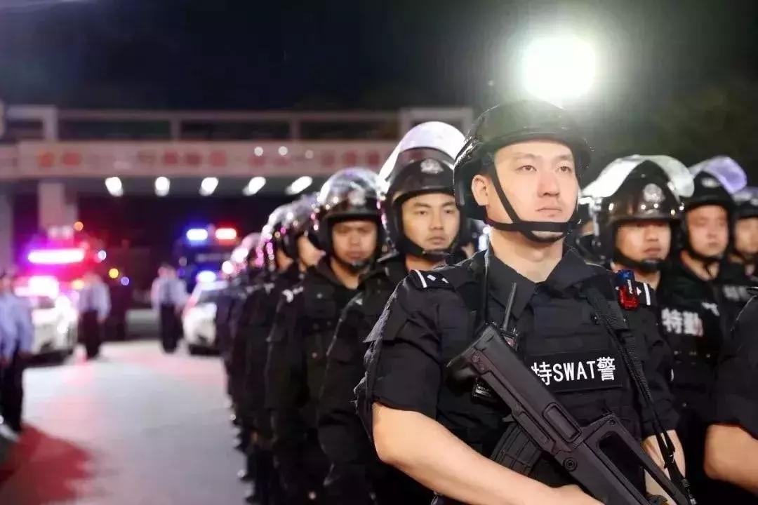 通缉在逃人员悬赏10万,通缉在逃人员悬赏100万