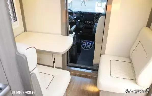 房车大全20-30万的c型房车限量版,房车价格30万元空间大全新自动挡