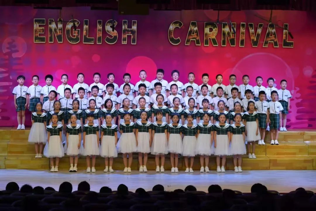 左手国学，右手英语，中杉学校真不一般