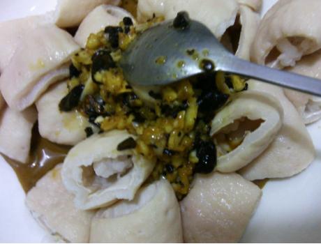 肥肠又一新做法，不煮不炒不炸，营养不流失，好吃得停不下来