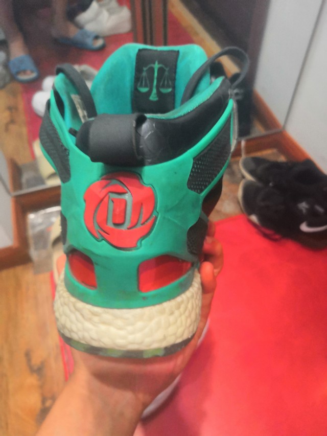 罗斯最后一代签名鞋测评,罗斯5篮球鞋测评