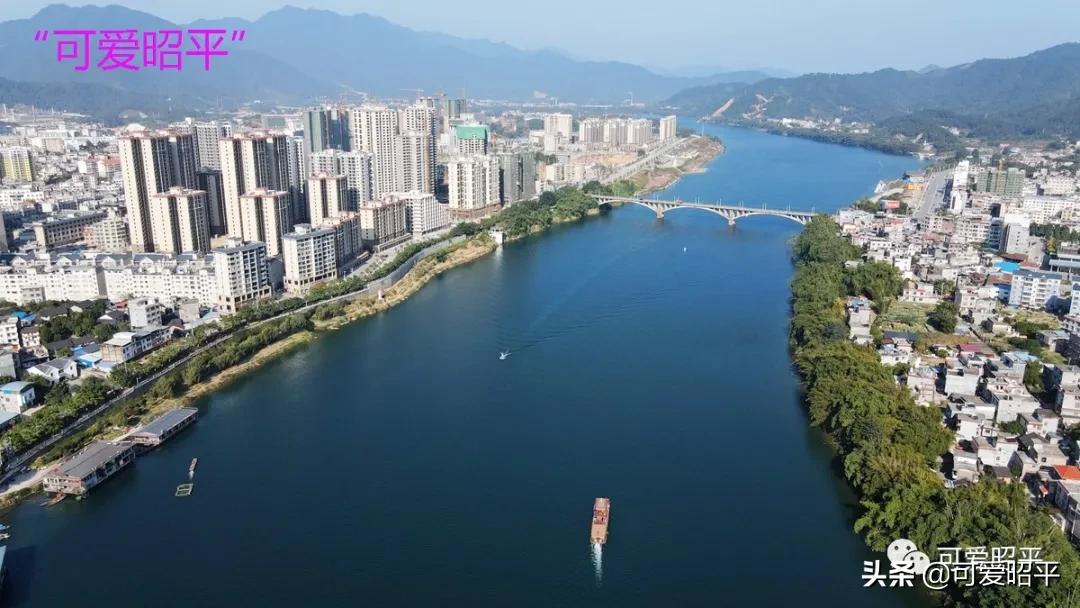 贺州市昭平县桂江游船,广西昭平桂江游船