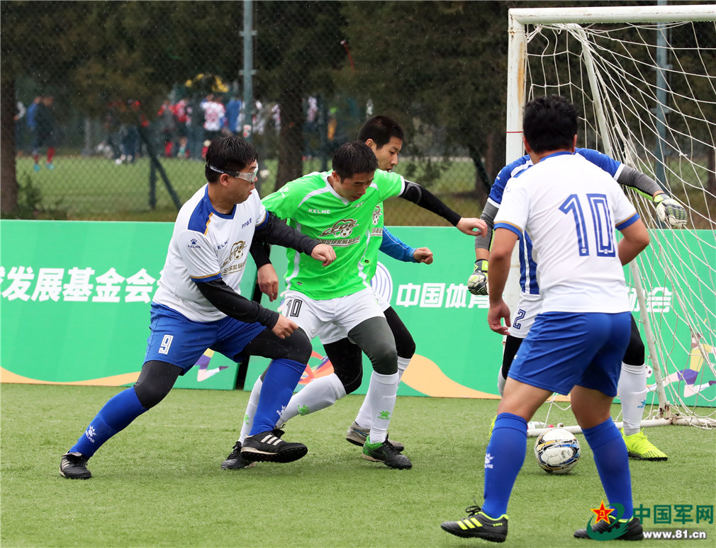 中国军网精彩的视频,巴里切罗雨中夺冠