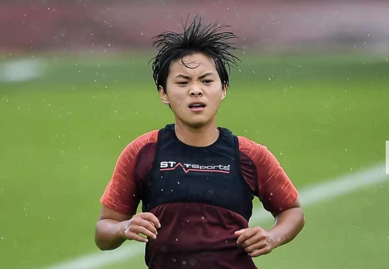 中国足球史上最令人惋惜的球员,中国足球小将被足协放弃了吗