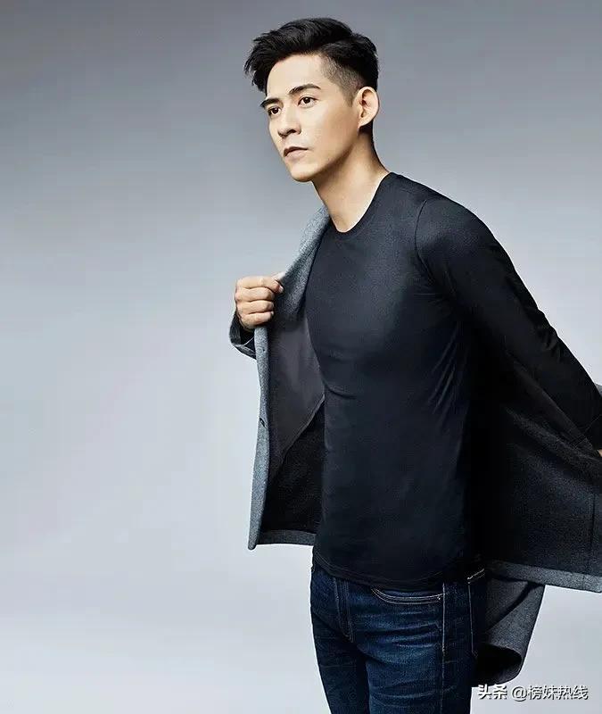 雷佳音优衣库广告是真的吗,雷佳音回应优衣库海报