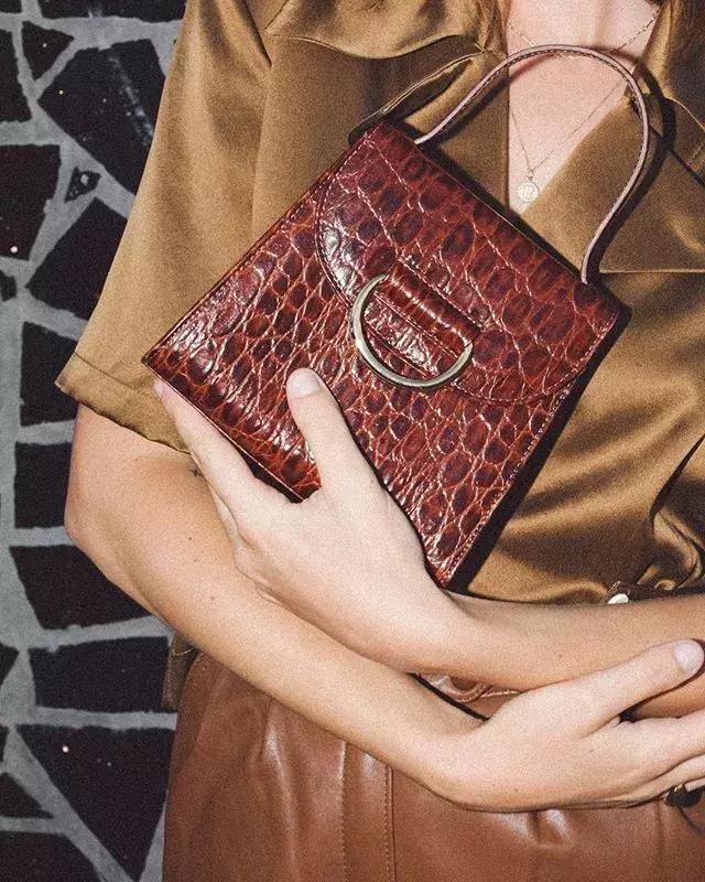 包包小众品牌大全排名,小众品牌包包推荐视频