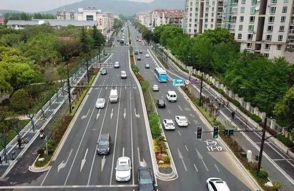 人大代表履职活动中心,人大代表工作站为民架起连心桥