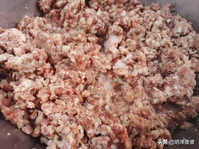 最好吃的牛肉萝卜馅饺子的做法,家常萝卜馅饺子做法