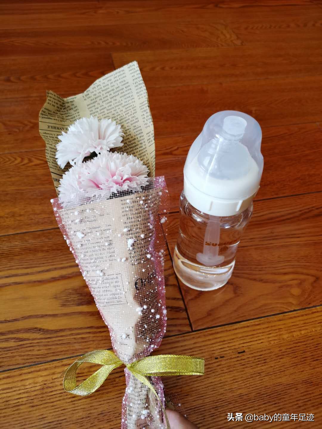 舒婴恒压防胀气奶瓶,用防胀气奶瓶喂奶