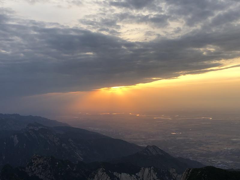 华山派的轻功一定被低估了——华山一日游有感