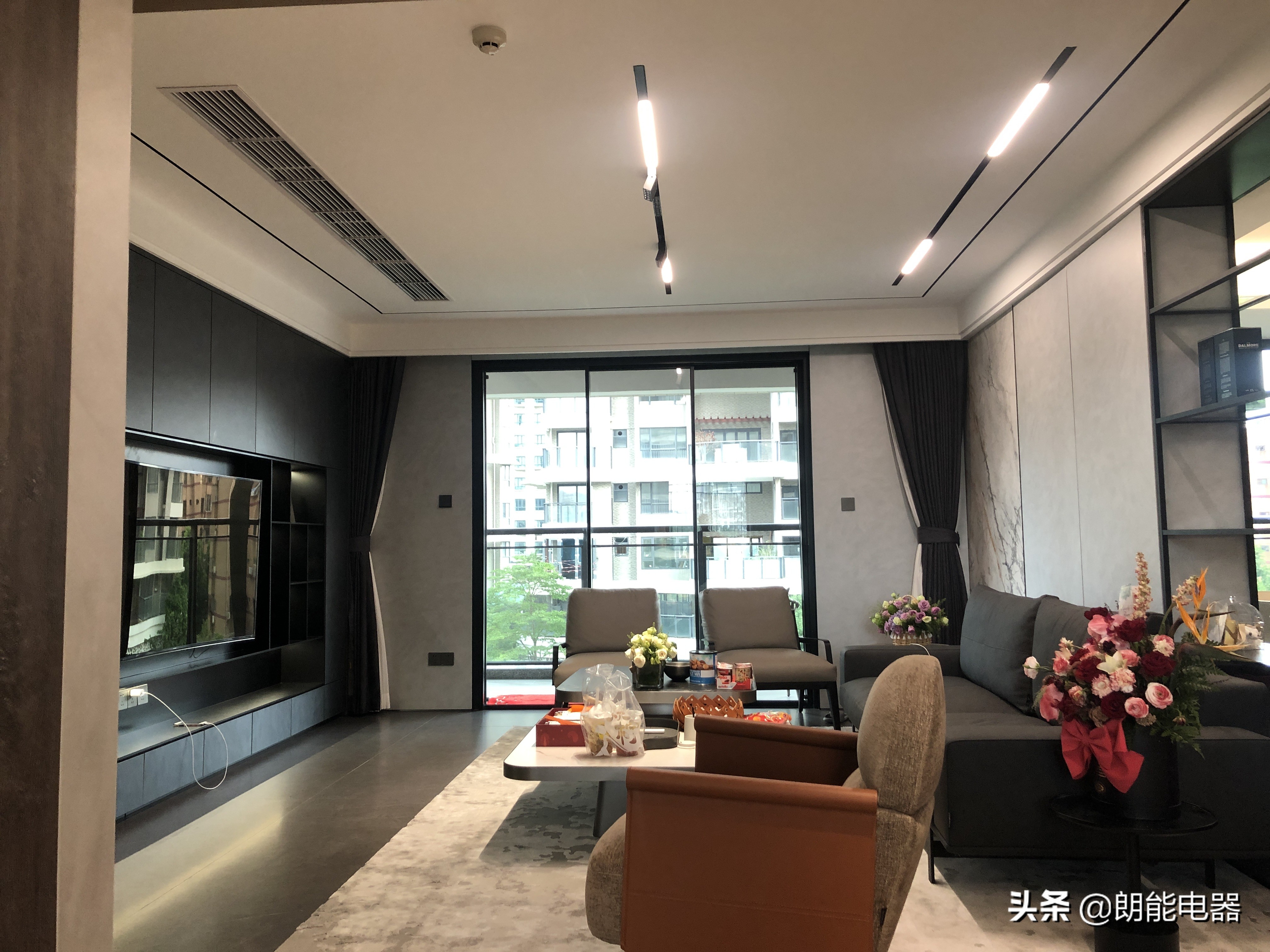 无主灯设计案例：有人说10W搞定，有人说30W打底，你怎么看