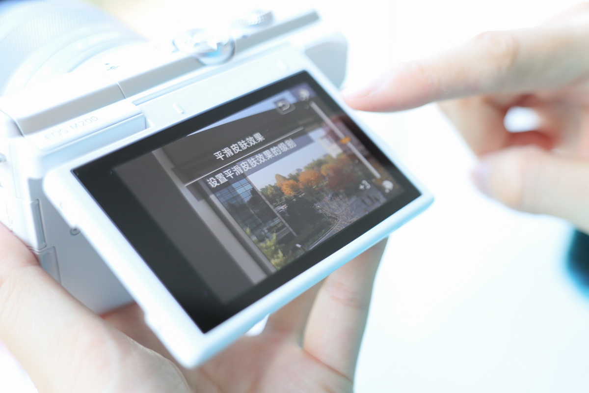 佳能eosm2值得买吗,佳能发布eosm200入门级无反相机