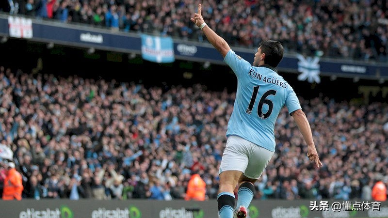 足球30个难忘瞬间,足球史上最难忘的场面