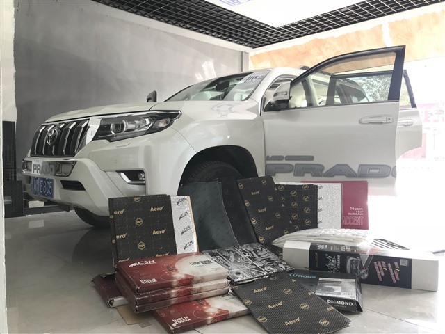 车内呕吐异味去除方法,车内去异味放什么最好