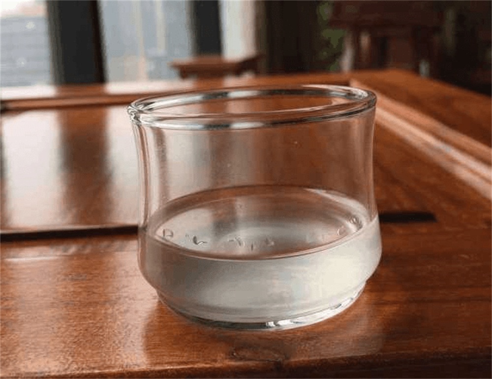 真全粮杨俊丽：粮食又不值钱，为什么国内白酒不能纯粮酿造？