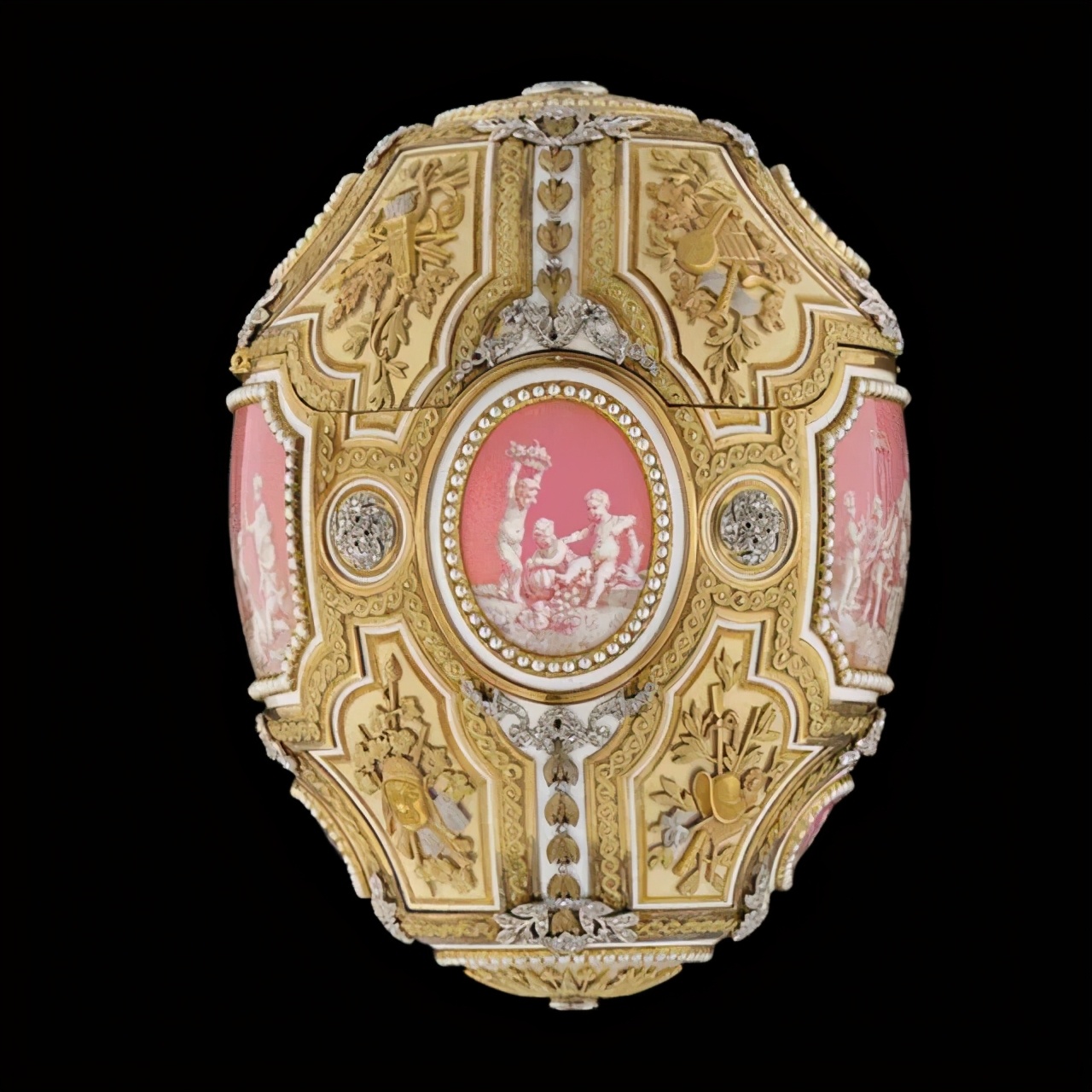 特朗普为三任美女老婆买大钻戒，可比竞选总统“认真”多了