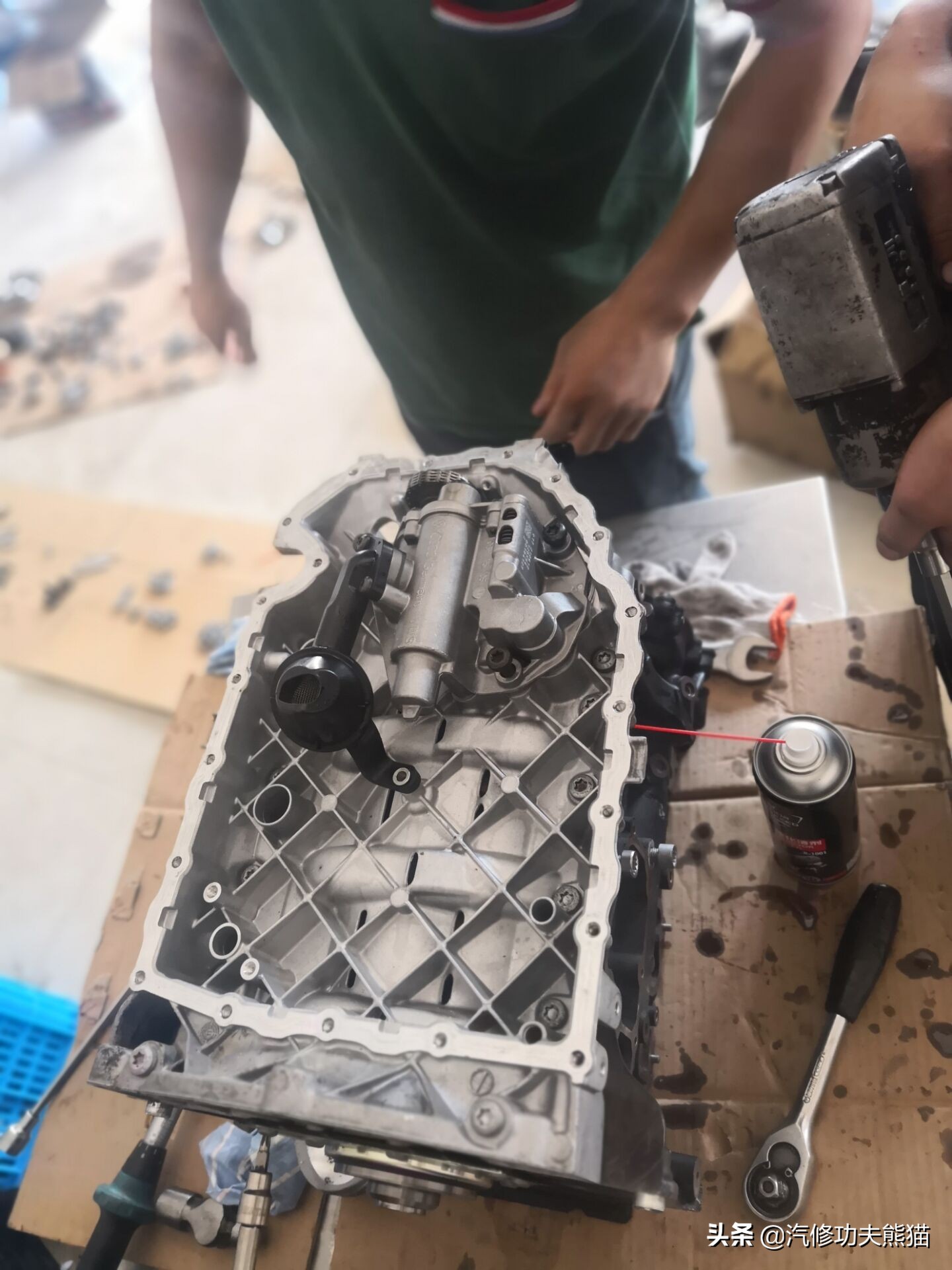 大众夏朗2.0t三代烧机油解决方法,大众夏朗1.8t烧机油