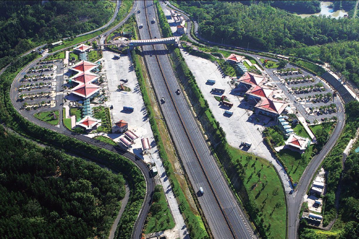 油表灯亮还能跑60公里吗,油表灯亮还能跑多远高速