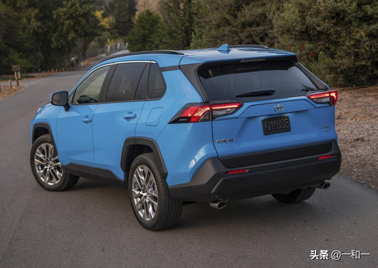 丰田rav42019口碑最好的车,2023款丰田rav4荣放热销款测评