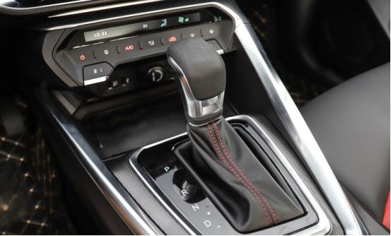 奇瑞凯翼轩度手动挡测试,奇瑞6.99万最新车