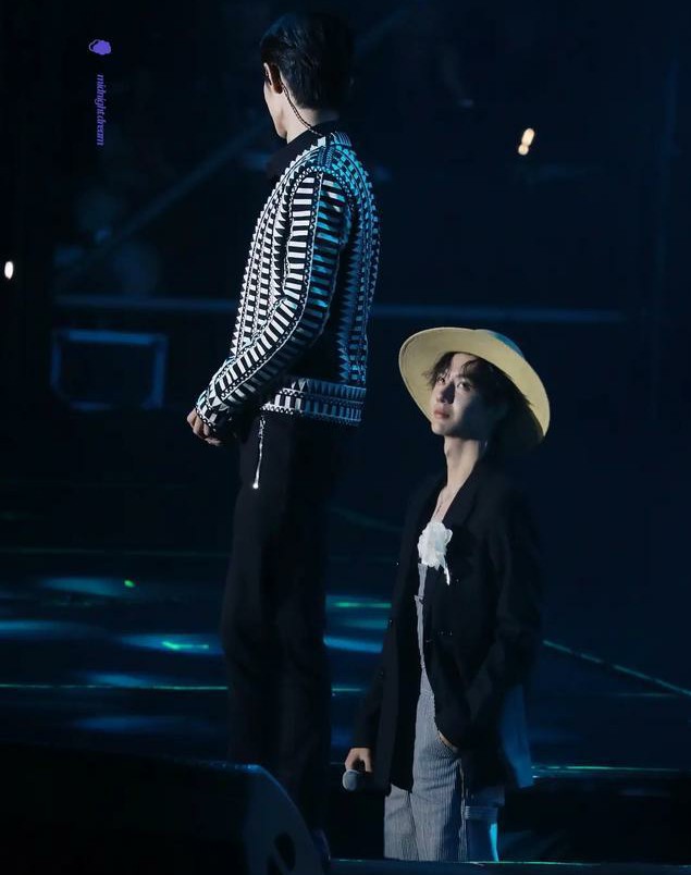 南唱泰见神奇影子，“冰冷的恨意”喜添新成员，粉丝：蓝大又是你