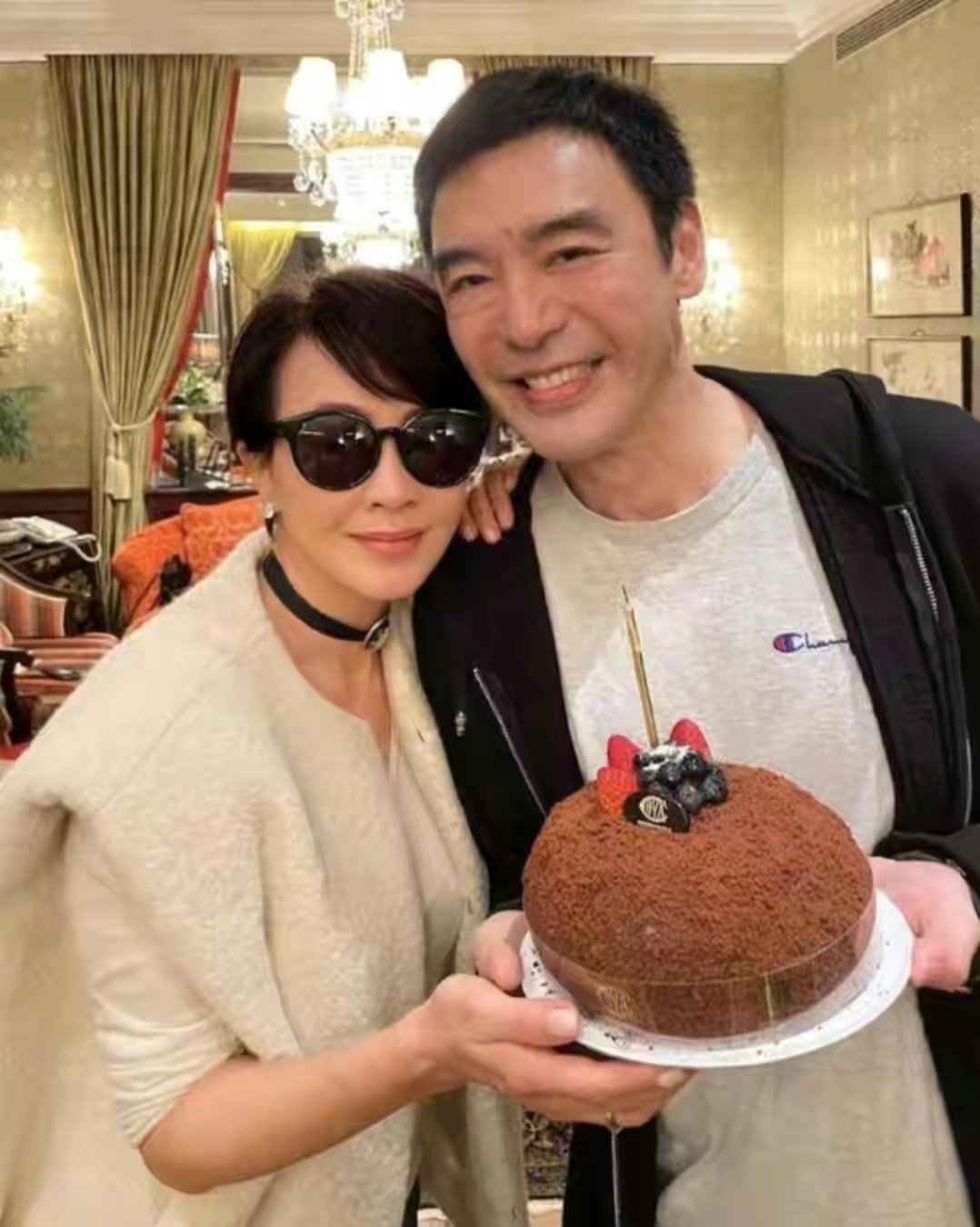 刘嘉玲东成西就粤语丘处机,刘嘉玲钟镇涛明月千里寄相思