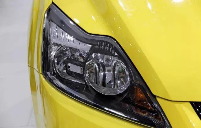 同样是改灯，为何他秒变高富帅，我被骂远光狗