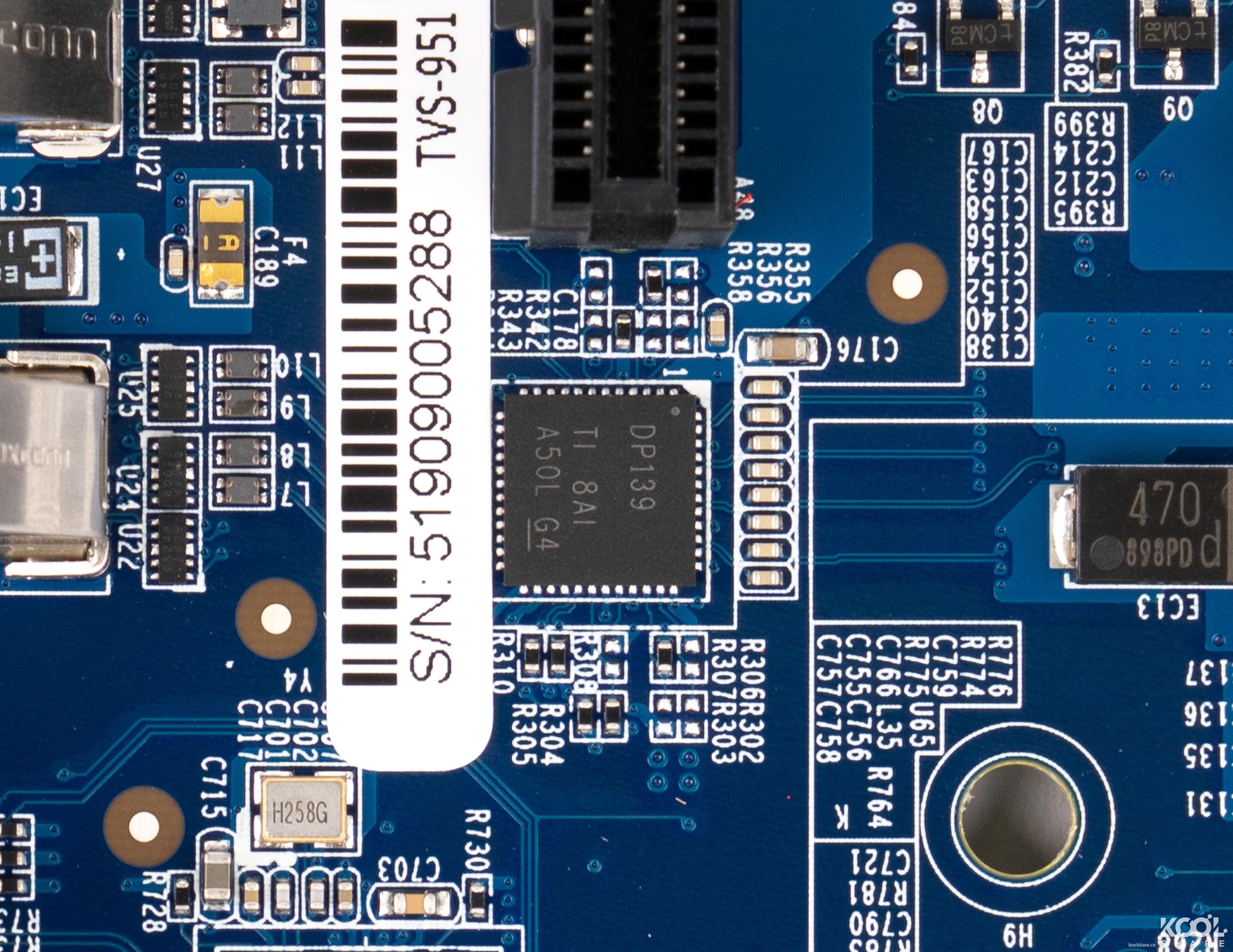 经济型9盘位NAS,QNAPTVS-951N开箱拆解评测