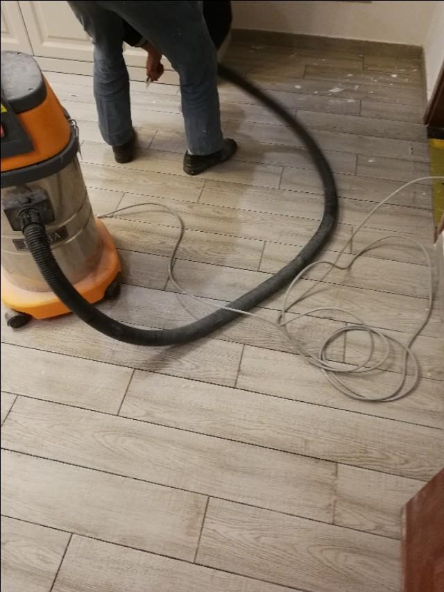 美缝压完缝干后有明显的凸感,美缝压缝后有黑边怎么补救