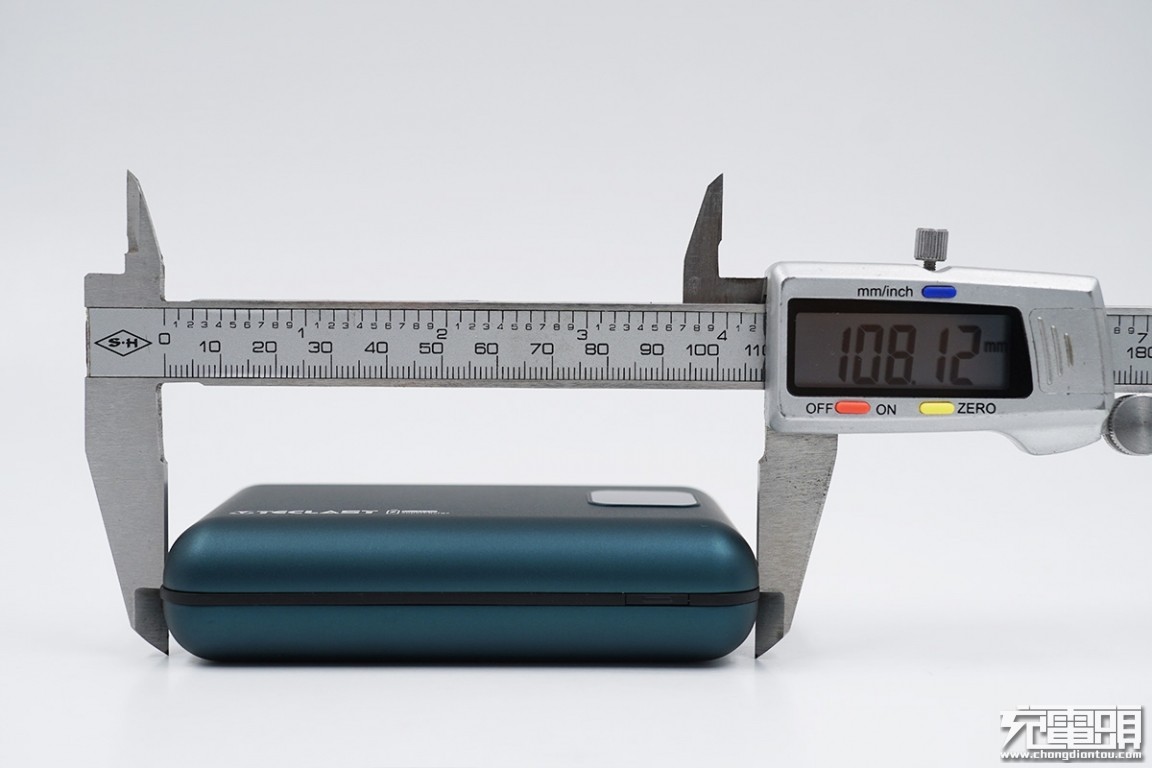 台电能量怪兽57000毫安充电宝拆解,台电20000毫安充电宝拆解