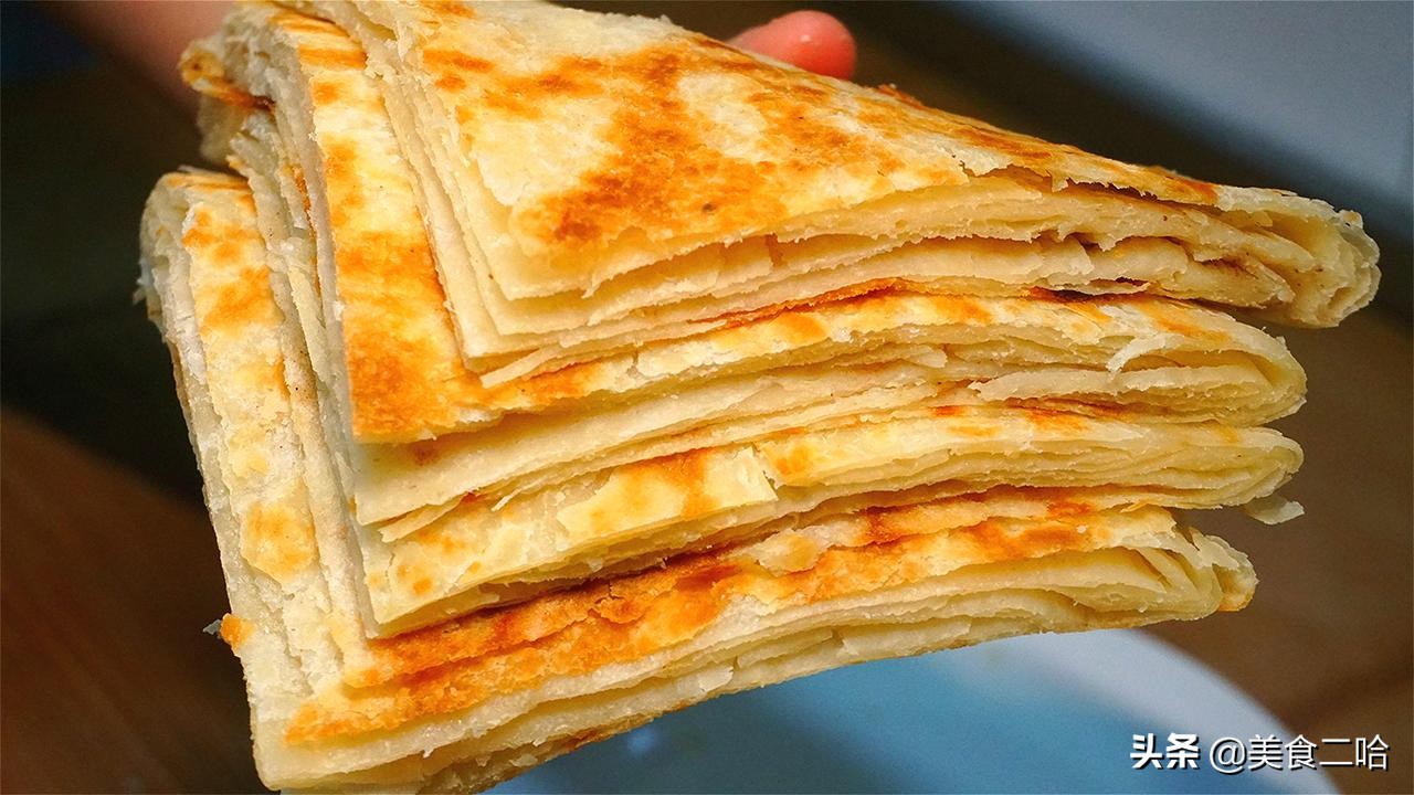 烙饼怎样让饼软一些,面点师教你面糊烙饼的做法