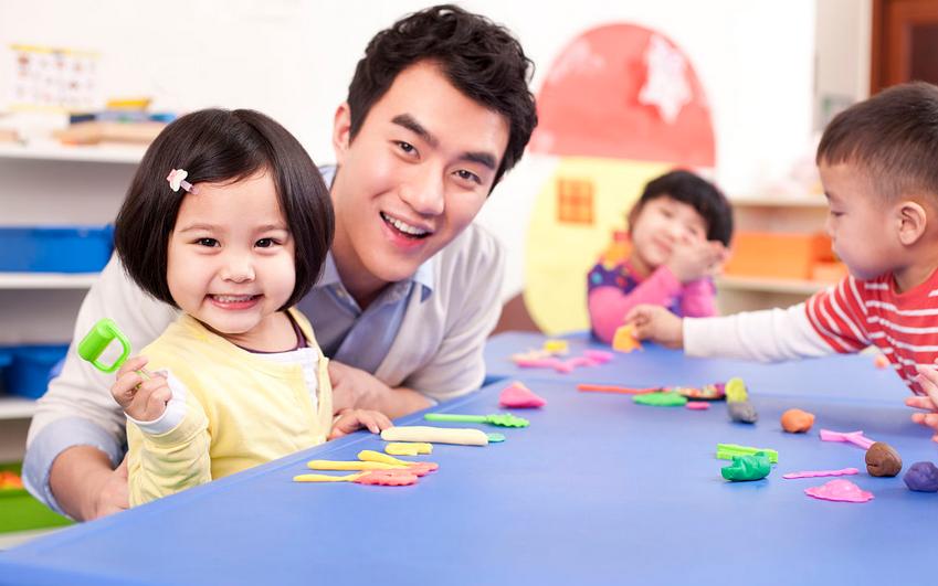 宝宝对待不喜欢的玩具,孩子对玩具缺乏兴趣怎么办呢