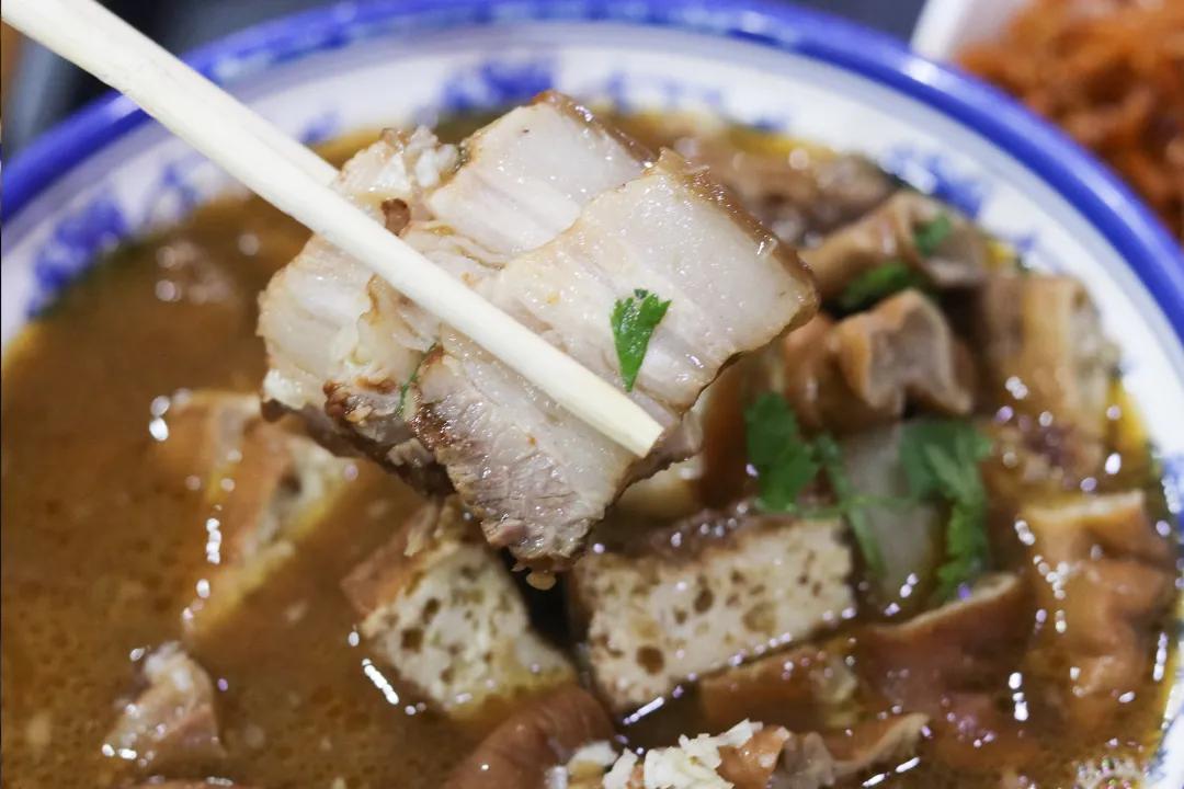 太原地铁2号线美食推荐,太原附近人气最旺的美食街