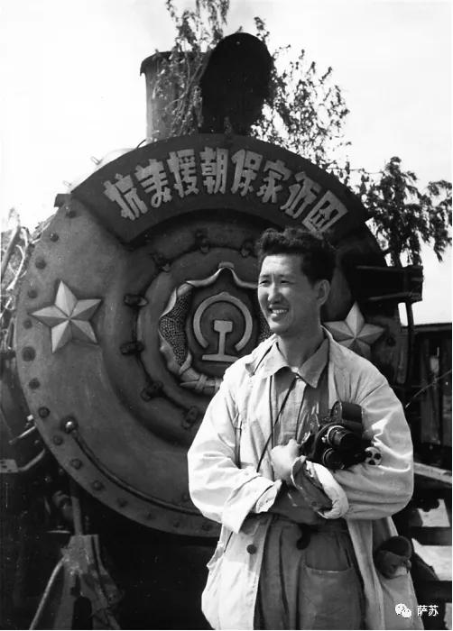 中国摄影师在朝鲜战场：拍纪录片遭美军飞机轰炸，靠这招虎口脱险