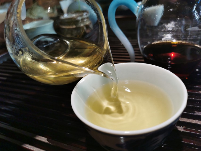 普洱茶茶砖好还是茶饼好,熟普小金沱还是散茶好