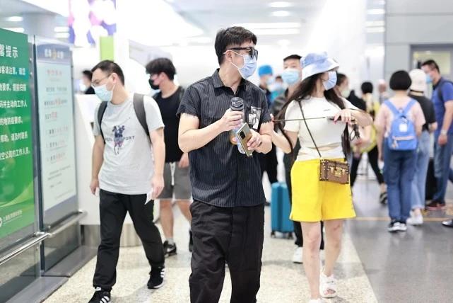 邹市明同款衬衫,邹市明时尚大片