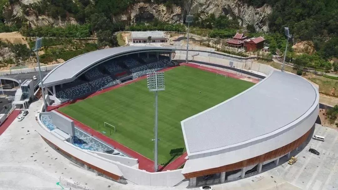 深圳专业足球场改造后效果图,深圳专业足球场改造最新进展