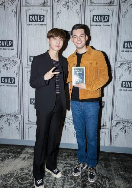 张艺兴美国公司,张艺兴去美国干什么