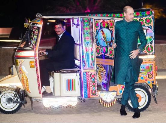 威廉凯特继续履行王室职责,威廉凯特王室有权限吗