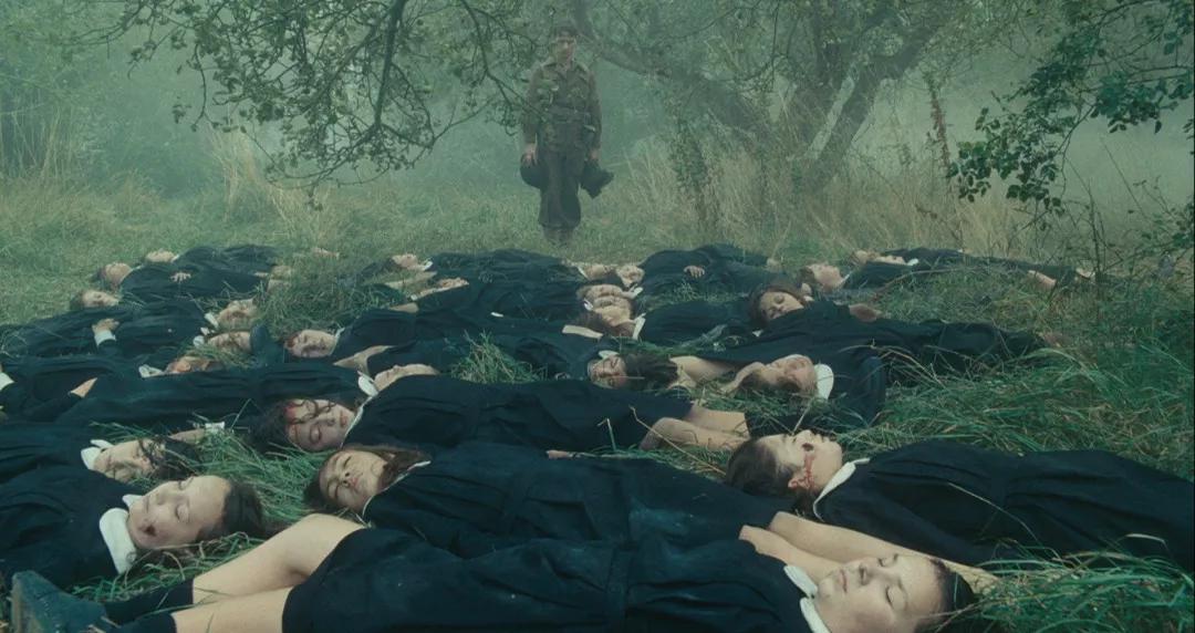 这部性感的「R级片」三刷都不过瘾