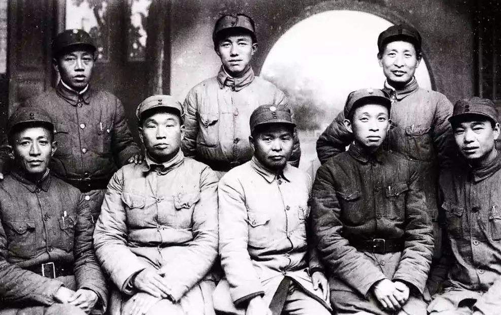 皖南事变时，率领600人突袭国民*党**指挥部的副营长，结局怎么样？