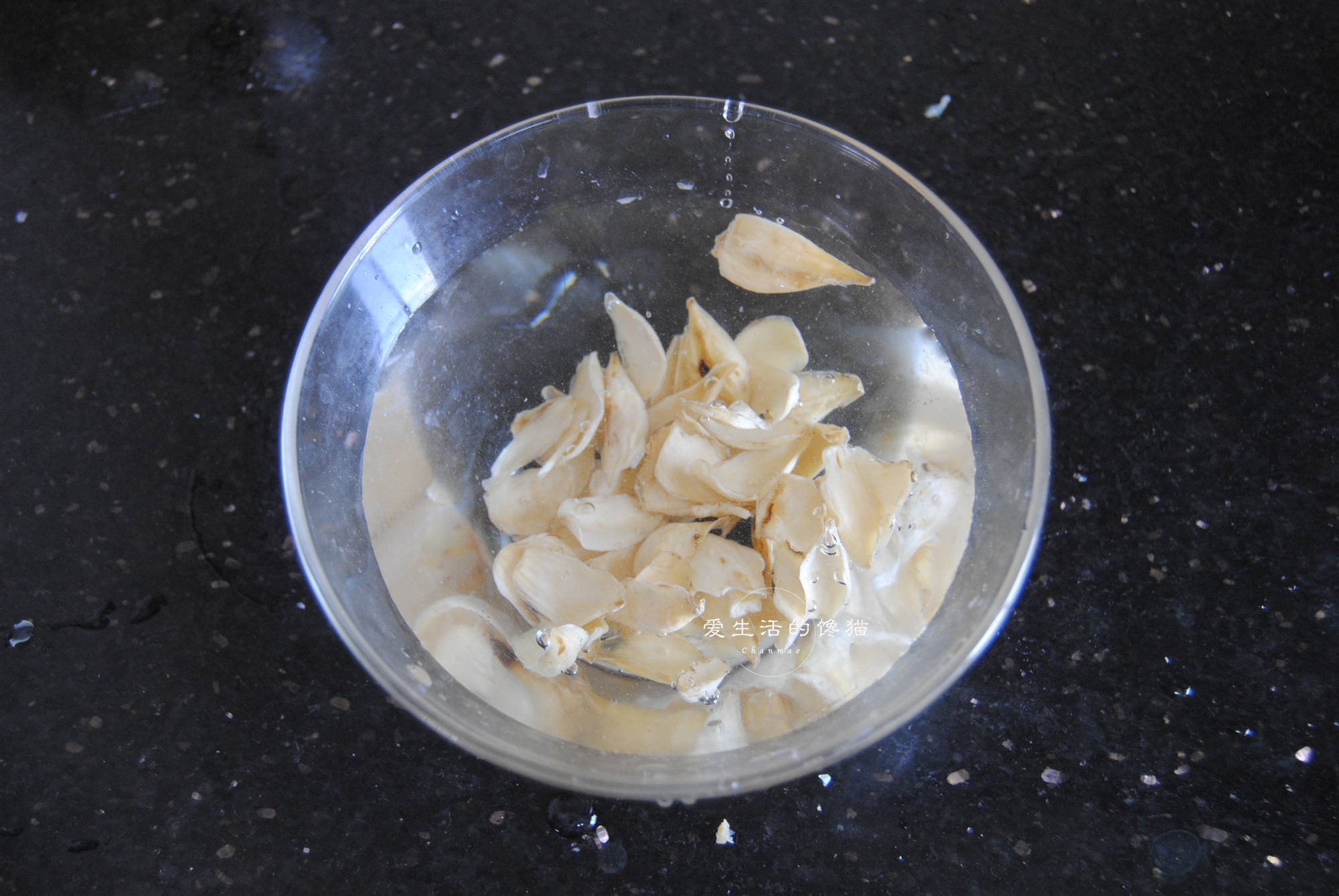 如何煮绿豆又甜不开花,绿豆怎么煮才颗颗分明